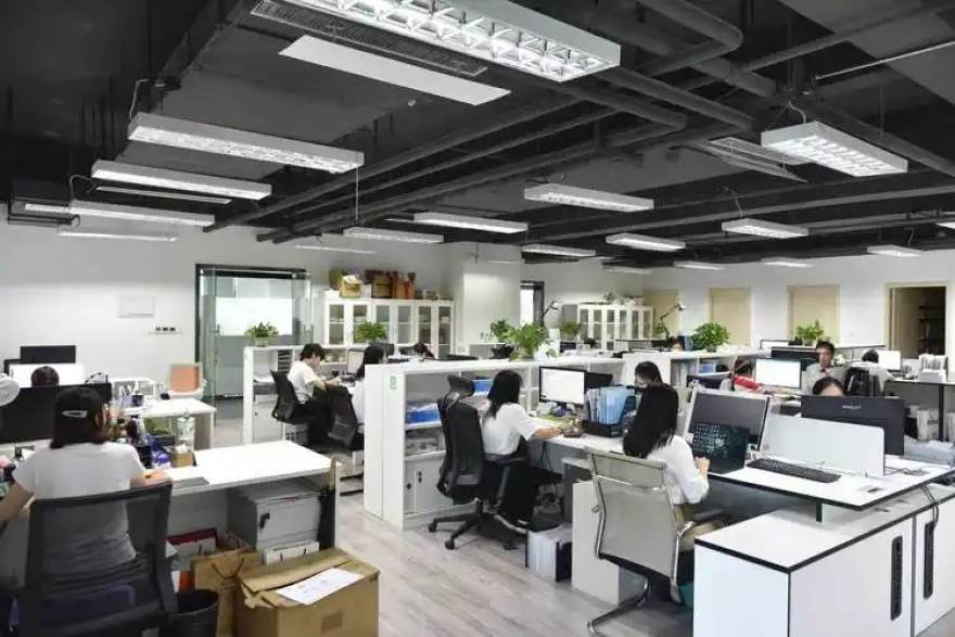 欧战预选赛收官阶段前瞻：轮换深度与客场策略决定晋级成色
